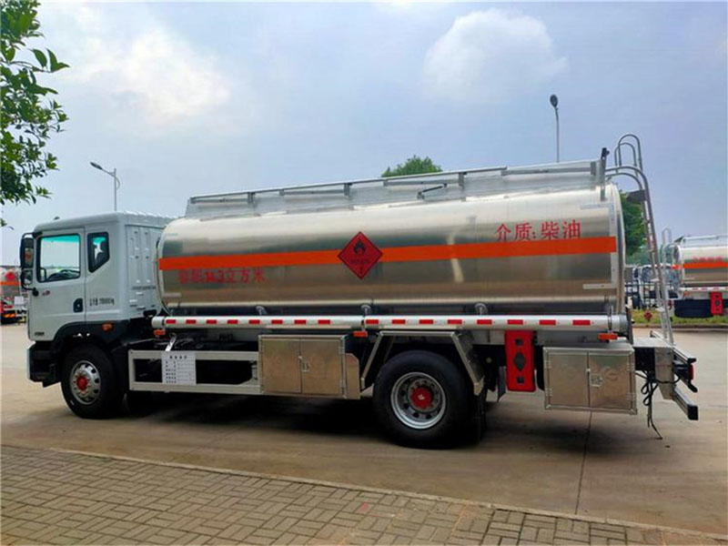 14.3方東風天錦 油罐車
