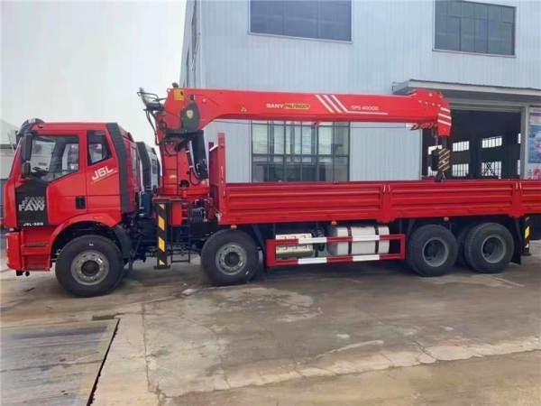 解放 前四后八隨車吊新品上市