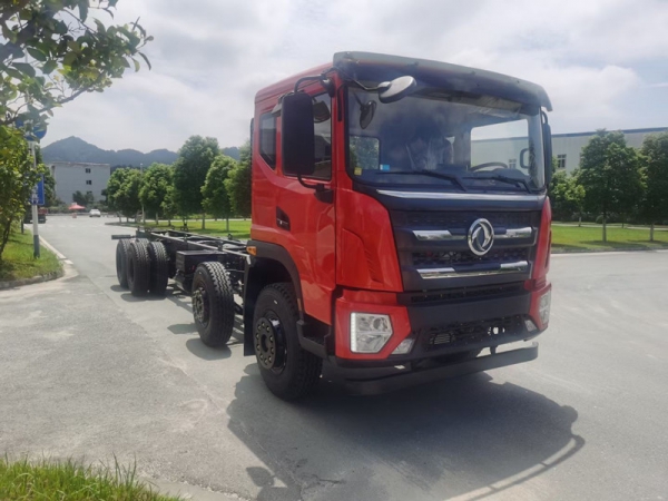 東風T17前四后八 隨車吊