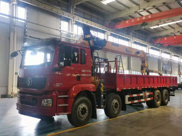 陜汽德龍前四后八350馬力徐工16四節G型