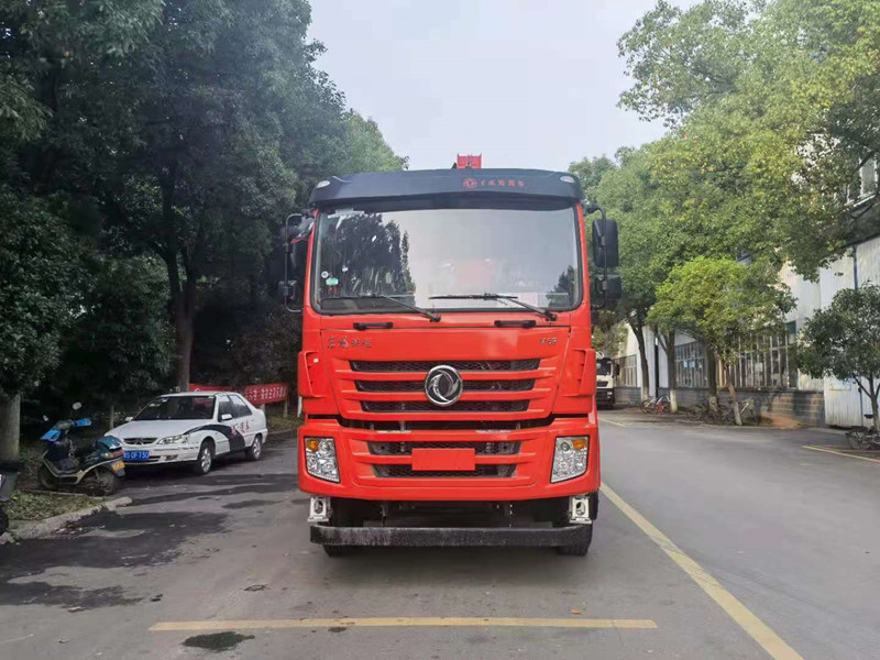 東風錦程V6P前四后八折臂吊