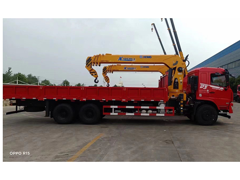 東風暢行D3L后八輪隨車吊