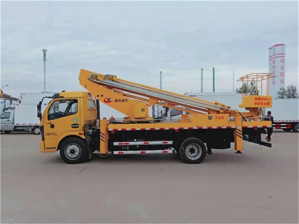 東風(fēng)22米高空作業(yè)車(chē)