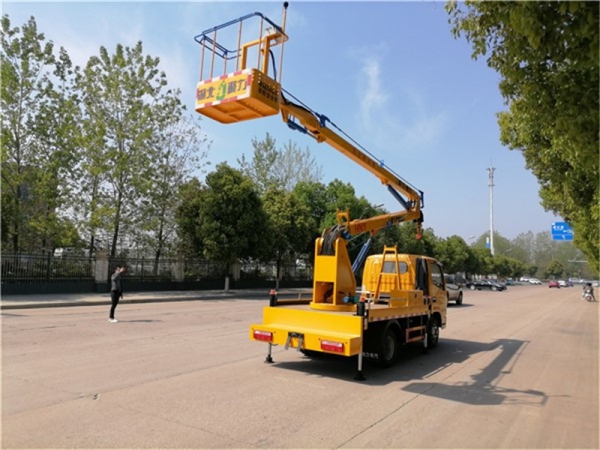 東風13.5米高空作業車