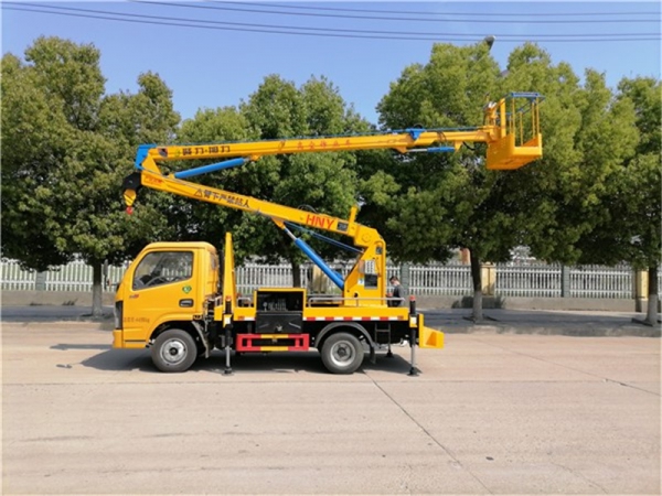東風13.5米高空作業車